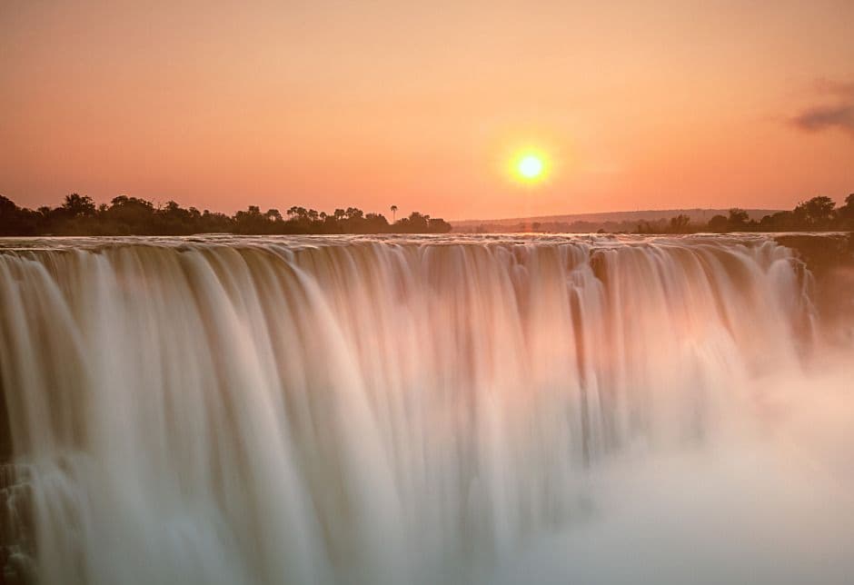 Zambia vs. Zimbabwe: Which Side of Victoria Falls is Best to Visit?